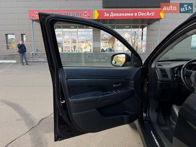 Черный Мицубиси Outlander Sport, объемом двигателя 2.4 л и пробегом 230 тыс. км за 14200 $, фото 31 на Automoto.ua