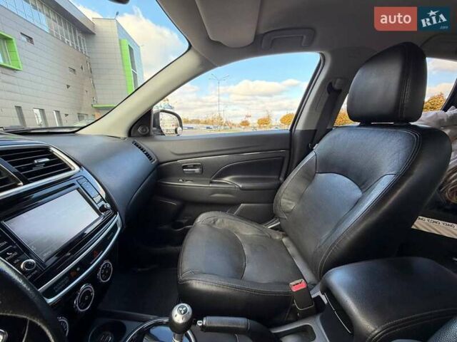 Черный Мицубиси Outlander Sport, объемом двигателя 2.4 л и пробегом 230 тыс. км за 14200 $, фото 51 на Automoto.ua