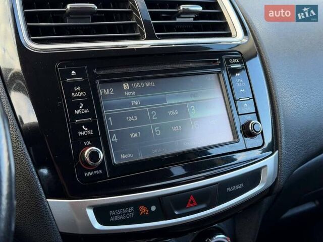 Черный Мицубиси Outlander Sport, объемом двигателя 2.4 л и пробегом 230 тыс. км за 14200 $, фото 46 на Automoto.ua