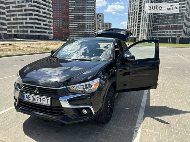 Чорний Міцубісі Outlander Sport, об'ємом двигуна 2 л та пробігом 40 тис. км за 15500 $, фото 5 на Automoto.ua