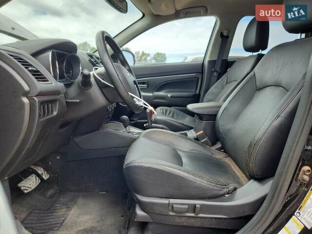 Черный Мицубиси Outlander Sport, объемом двигателя 0 л и пробегом 73 тыс. км за 2400 $, фото 6 на Automoto.ua