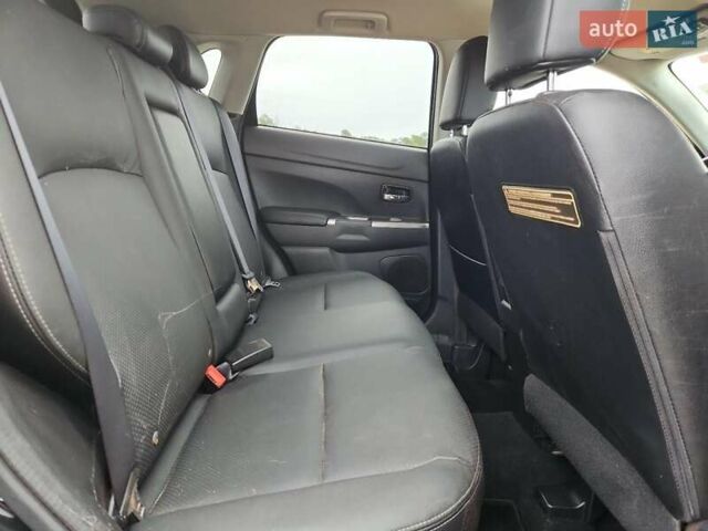 Черный Мицубиси Outlander Sport, объемом двигателя 0 л и пробегом 73 тыс. км за 2400 $, фото 9 на Automoto.ua
