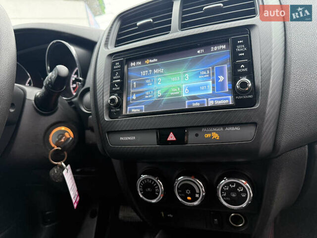 Черный Мицубиси Outlander Sport, объемом двигателя 2 л и пробегом 101 тыс. км за 14300 $, фото 14 на Automoto.ua
