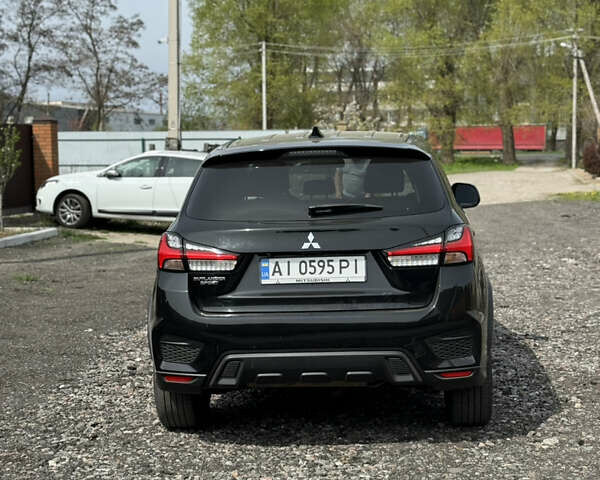 Чорний Міцубісі Outlander Sport, об'ємом двигуна 2 л та пробігом 27 тис. км за 17800 $, фото 3 на Automoto.ua