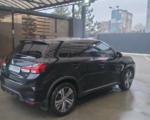 Черный Мицубиси Outlander Sport, объемом двигателя 2 л и пробегом 123 тыс. км за 16000 $, фото 6 на Automoto.ua