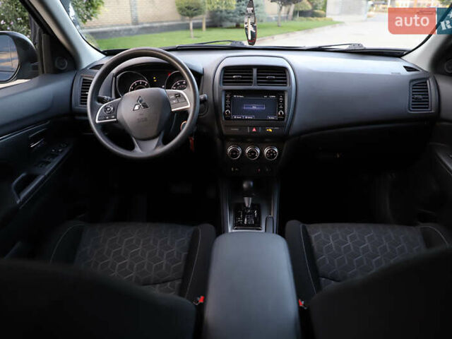 Черный Мицубиси Outlander Sport, объемом двигателя 2 л и пробегом 22 тыс. км за 18500 $, фото 28 на Automoto.ua