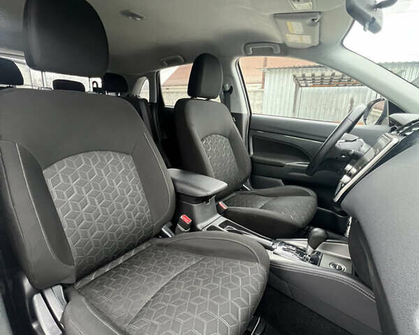 Чорний Міцубісі Outlander Sport, об'ємом двигуна 2.4 л та пробігом 94 тис. км за 16800 $, фото 21 на Automoto.ua