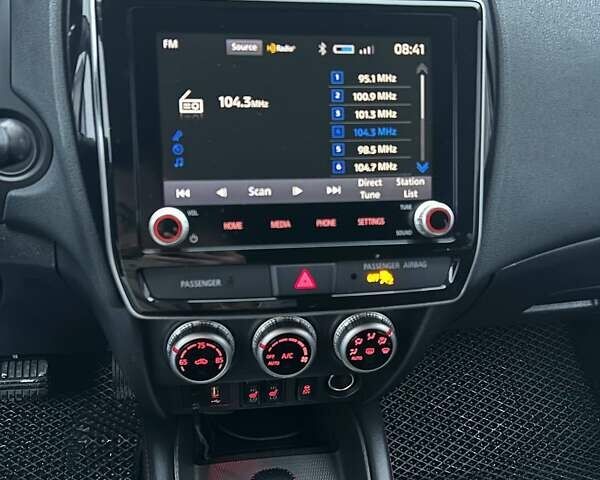 Черный Мицубиси Outlander Sport, объемом двигателя 2 л и пробегом 147 тыс. км за 19200 $, фото 23 на Automoto.ua