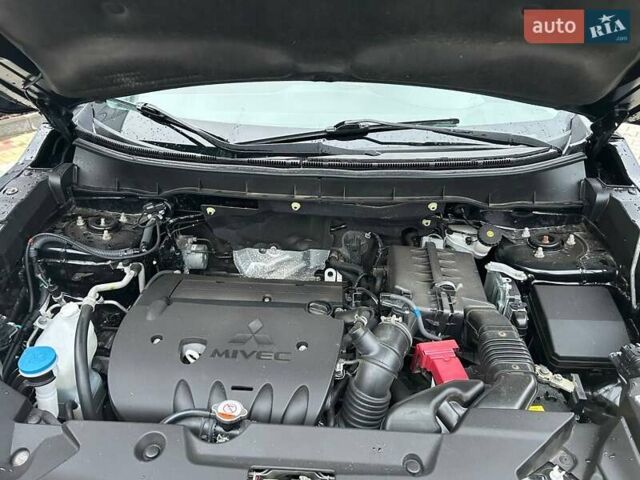 Черный Мицубиси Outlander Sport, объемом двигателя 2 л и пробегом 147 тыс. км за 19200 $, фото 9 на Automoto.ua