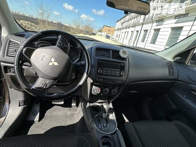 Коричневий Міцубісі Outlander Sport, об'ємом двигуна 0 л та пробігом 120 тис. км за 12200 $, фото 14 на Automoto.ua