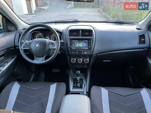 Мицубиси Outlander Sport 2019 в Киеве на Automoto.ua Коричневый Мицубиси Outlander Sport, объемом двигателя 2 л и пробегом 101 тыс. км за 14200 $, фото 15 на Automoto.ua