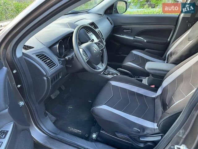 Мицубиси Outlander Sport 2019 в Киеве на Automoto.ua Коричневый Мицубиси Outlander Sport, объемом двигателя 2 л и пробегом 101 тыс. км за 14200 $, фото 11 на Automoto.ua