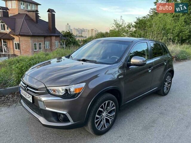Мицубиси Outlander Sport 2019 в Киеве на Automoto.ua Коричневый Мицубиси Outlander Sport, объемом двигателя 2 л и пробегом 101 тыс. км за 14200 $, фото 4 на Automoto.ua
