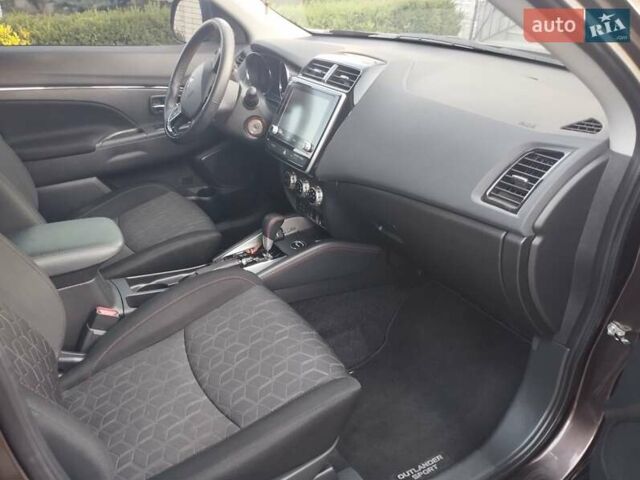Коричневый Мицубиси Outlander Sport, объемом двигателя 2 л и пробегом 67 тыс. км за 17800 $, фото 5 на Automoto.ua