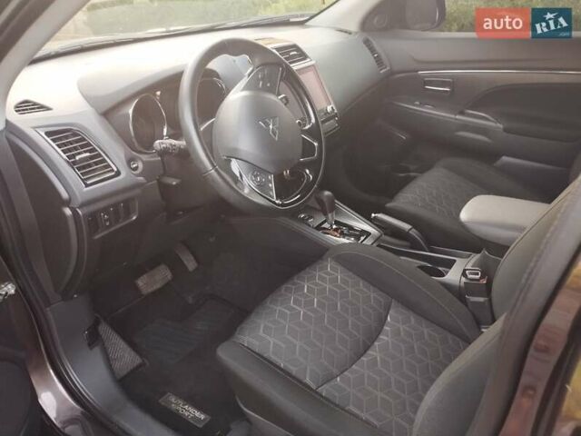Коричневый Мицубиси Outlander Sport, объемом двигателя 2 л и пробегом 67 тыс. км за 17800 $, фото 3 на Automoto.ua