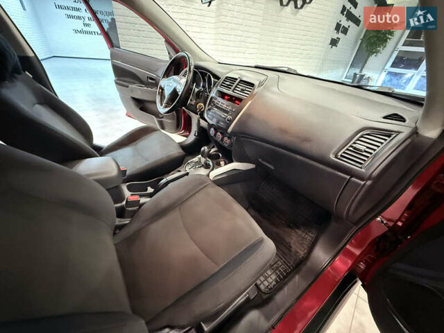 Красный Мицубиси Outlander Sport, объемом двигателя 2 л и пробегом 99 тыс. км за 11999 $, фото 39 на Automoto.ua