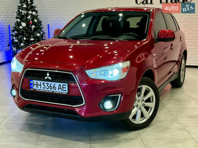 Красный Мицубиси Outlander Sport, объемом двигателя 2 л и пробегом 99 тыс. км за 11999 $, фото 2 на Automoto.ua