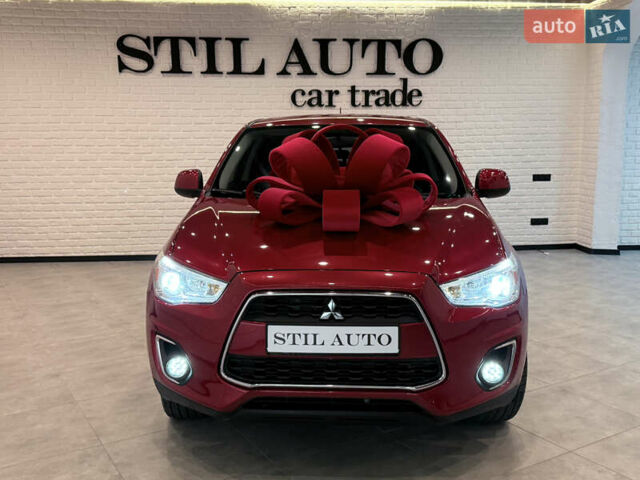 Красный Мицубиси Outlander Sport, объемом двигателя 2 л и пробегом 99 тыс. км за 11999 $, фото 5 на Automoto.ua