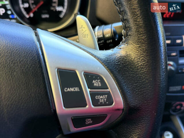 Красный Мицубиси Outlander Sport, объемом двигателя 2 л и пробегом 99 тыс. км за 11999 $, фото 41 на Automoto.ua