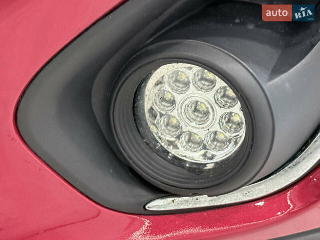 Красный Мицубиси Outlander Sport, объемом двигателя 2 л и пробегом 99 тыс. км за 11999 $, фото 8 на Automoto.ua
