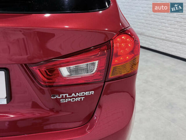 Красный Мицубиси Outlander Sport, объемом двигателя 2 л и пробегом 99 тыс. км за 11999 $, фото 52 на Automoto.ua