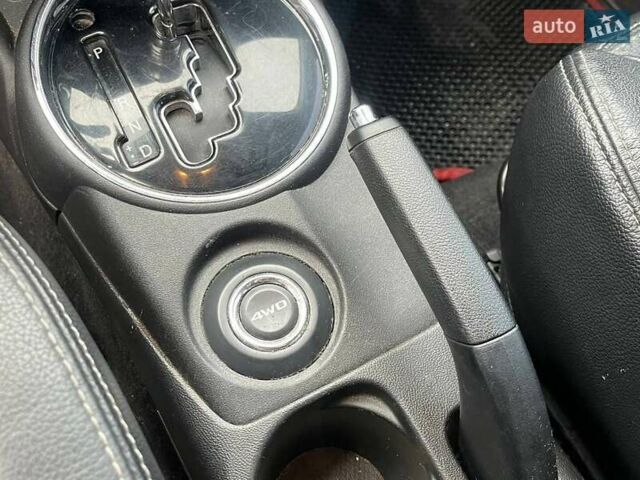 Красный Мицубиси Outlander Sport, объемом двигателя 2 л и пробегом 220 тыс. км за 10500 $, фото 10 на Automoto.ua