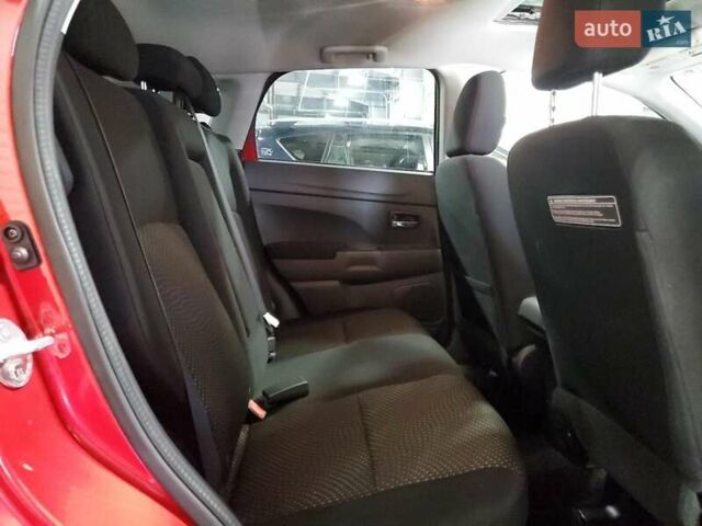 Червоний Міцубісі Outlander Sport, об'ємом двигуна 2 л та пробігом 107 тис. км за 2600 $, фото 10 на Automoto.ua