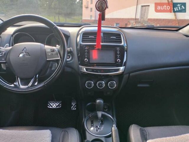 Красный Мицубиси Outlander Sport, объемом двигателя 2.4 л и пробегом 185 тыс. км за 12299 $, фото 25 на Automoto.ua
