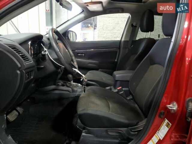 Червоний Міцубісі Outlander Sport, об'ємом двигуна 2 л та пробігом 107 тис. км за 2600 $, фото 6 на Automoto.ua