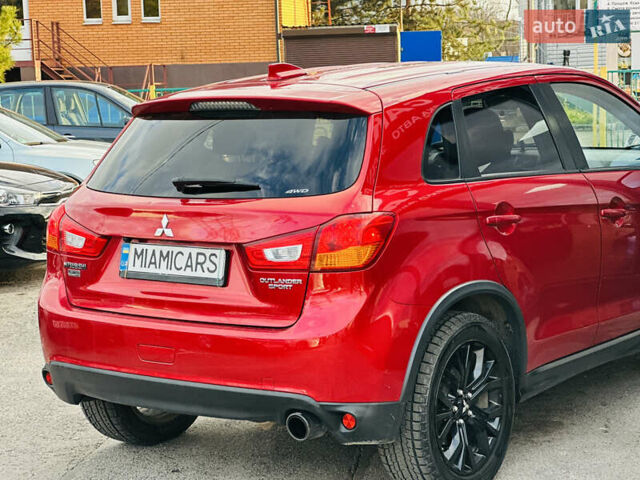 Красный Мицубиси Outlander Sport, объемом двигателя 2 л и пробегом 127 тыс. км за 12499 $, фото 4 на Automoto.ua
