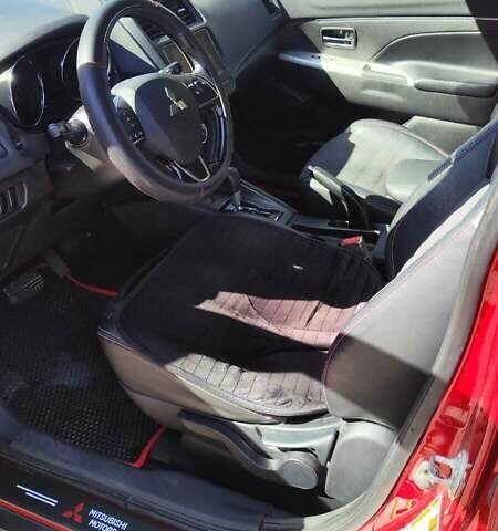 Червоний Міцубісі Outlander Sport, об'ємом двигуна 2.36 л та пробігом 185 тис. км за 13000 $, фото 6 на Automoto.ua