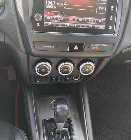 Червоний Міцубісі Outlander Sport, об'ємом двигуна 2.36 л та пробігом 185 тис. км за 13000 $, фото 8 на Automoto.ua