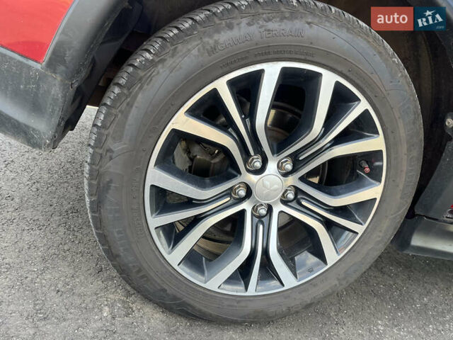 Красный Мицубиси Outlander Sport, объемом двигателя 2 л и пробегом 130 тыс. км за 14300 $, фото 11 на Automoto.ua
