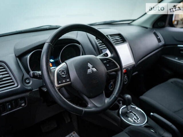 Мицубиси Outlander Sport, объемом двигателя 2 л и пробегом 135 тыс. км за 12465 $, фото 7 на Automoto.ua