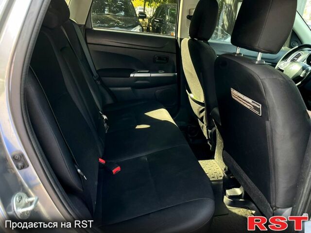 Мицубиси Outlander Sport 2015 в Днепре (Днепропетровске) на Automoto.ua Мицубиси Outlander Sport, объемом двигателя 2 л и пробегом 194 тыс. км за 10800 $, фото 7 на Automoto.ua
