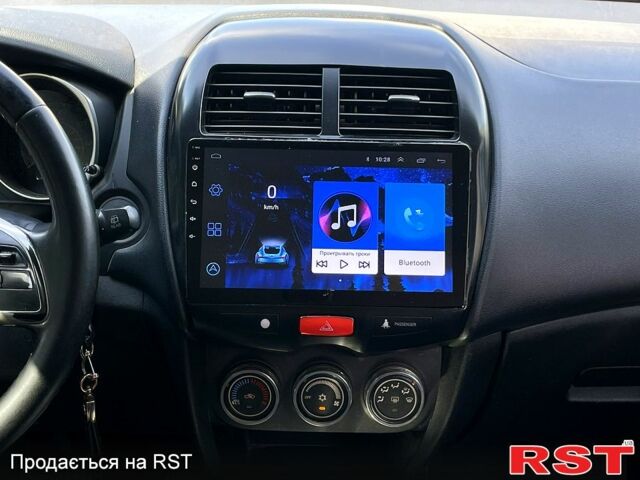 Мицубиси Outlander Sport 2015 в Днепре (Днепропетровске) на Automoto.ua Мицубиси Outlander Sport, объемом двигателя 2 л и пробегом 194 тыс. км за 10800 $, фото 5 на Automoto.ua