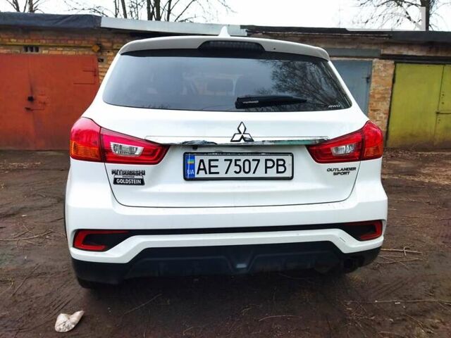 Міцубісі Outlander Sport, об'ємом двигуна 2 л та пробігом 44 тис. км за 15600 $, фото 4 на Automoto.ua