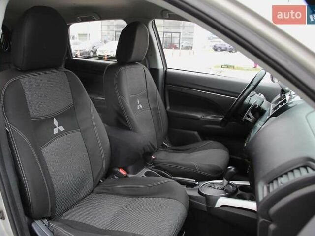 Сірий Міцубісі Outlander Sport, об'ємом двигуна 2 л та пробігом 223 тис. км за 9800 $, фото 9 на Automoto.ua