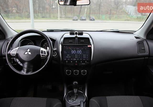 Сірий Міцубісі Outlander Sport, об'ємом двигуна 2 л та пробігом 223 тис. км за 9800 $, фото 11 на Automoto.ua