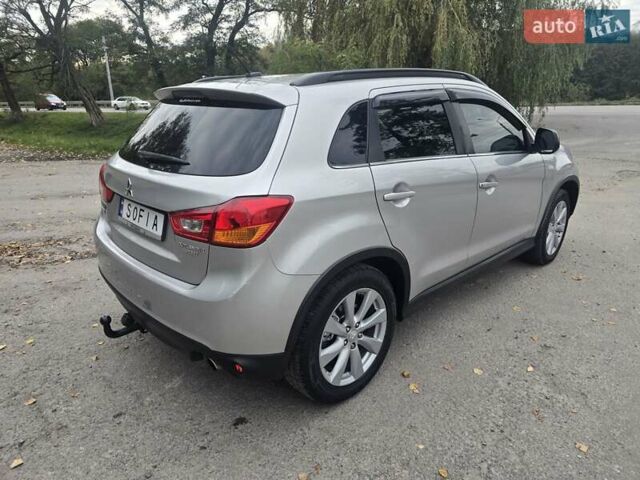 Серый Мицубиси Outlander Sport, объемом двигателя 2 л и пробегом 248 тыс. км за 9999 $, фото 8 на Automoto.ua