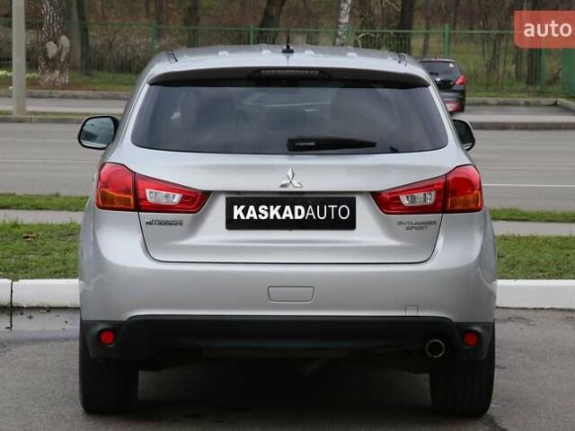 Сірий Міцубісі Outlander Sport, об'ємом двигуна 2 л та пробігом 223 тис. км за 9800 $, фото 4 на Automoto.ua