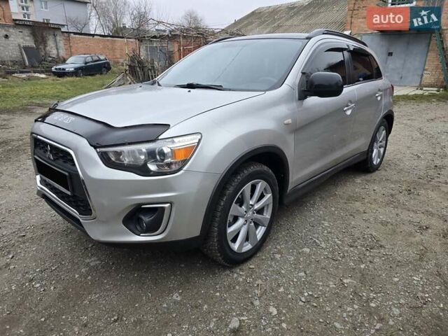 Серый Мицубиси Outlander Sport, объемом двигателя 2 л и пробегом 248 тыс. км за 9999 $, фото 8 на Automoto.ua