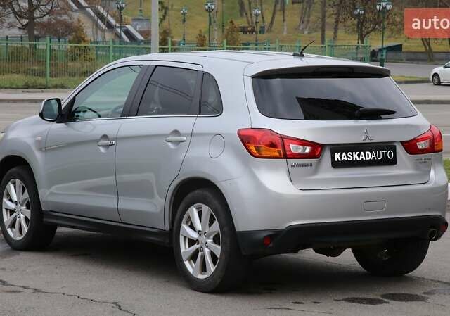 Сірий Міцубісі Outlander Sport, об'ємом двигуна 2 л та пробігом 223 тис. км за 9800 $, фото 3 на Automoto.ua