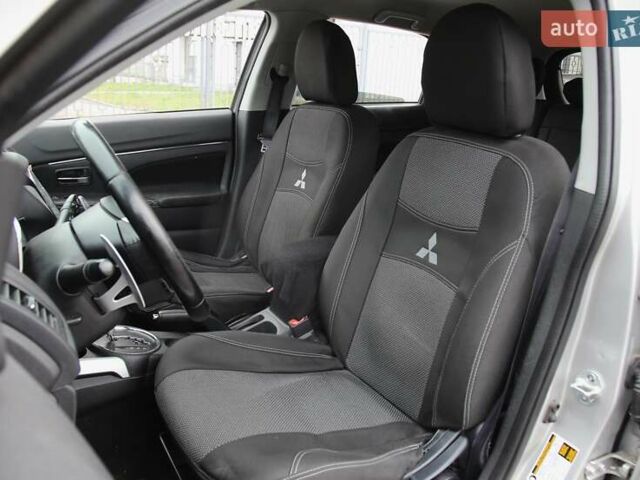 Сірий Міцубісі Outlander Sport, об'ємом двигуна 2 л та пробігом 223 тис. км за 9800 $, фото 6 на Automoto.ua