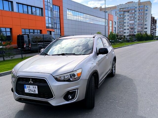 Сірий Міцубісі Outlander Sport, об'ємом двигуна 2 л та пробігом 199 тис. км за 11500 $, фото 5 на Automoto.ua