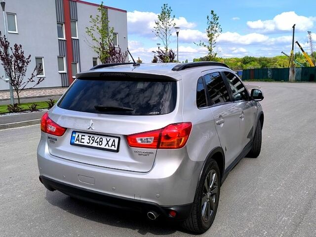 Сірий Міцубісі Outlander Sport, об'ємом двигуна 2 л та пробігом 199 тис. км за 11500 $, фото 2 на Automoto.ua