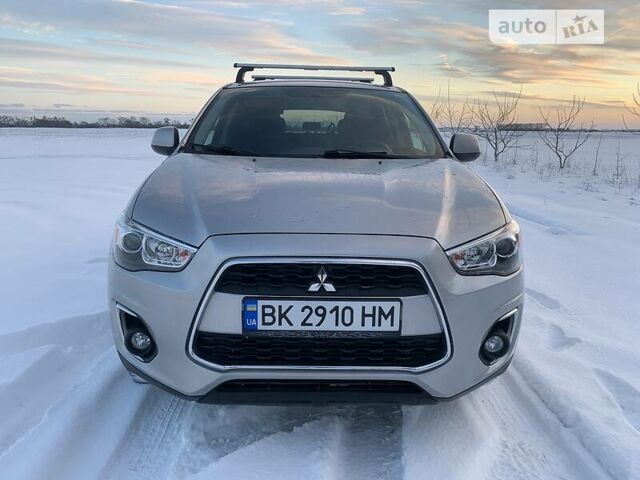 Серый Мицубиси Outlander Sport, объемом двигателя 2 л и пробегом 75 тыс. км за 12400 $, фото 11 на Automoto.ua