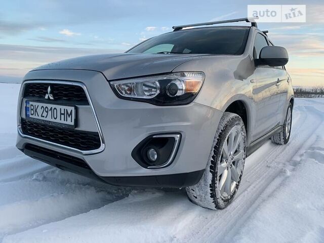 Серый Мицубиси Outlander Sport, объемом двигателя 2 л и пробегом 75 тыс. км за 12400 $, фото 12 на Automoto.ua