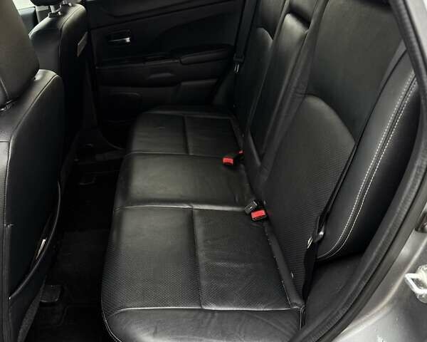 Сірий Міцубісі Outlander Sport, об'ємом двигуна 2 л та пробігом 180 тис. км за 12500 $, фото 6 на Automoto.ua