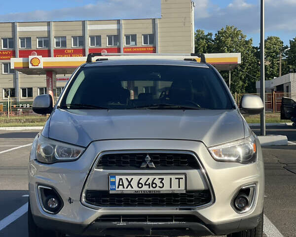 Серый Мицубиси Outlander Sport, объемом двигателя 2 л и пробегом 199 тыс. км за 10000 $, фото 47 на Automoto.ua